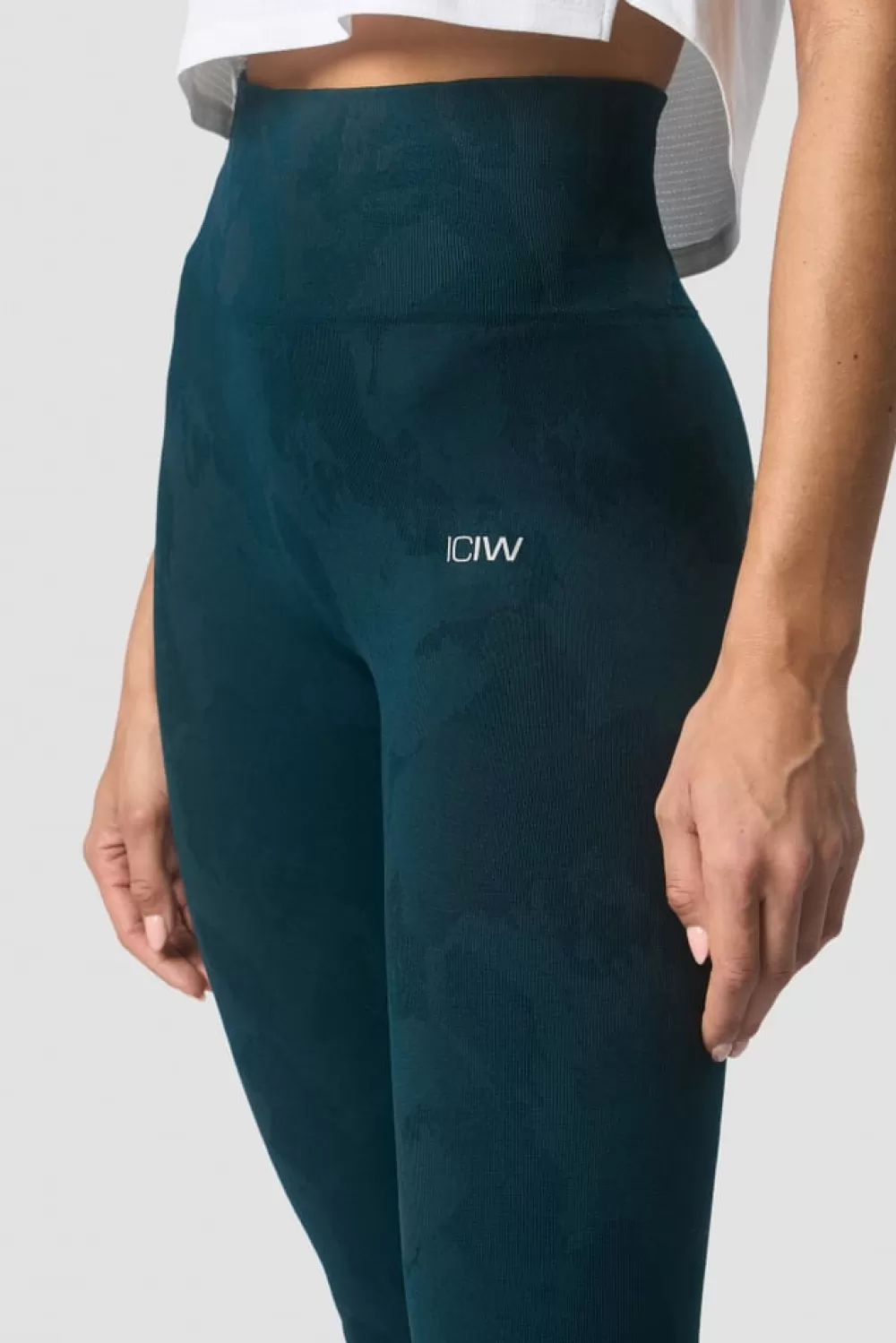 Women ICIW Camo Seamless Tights Dk Teal