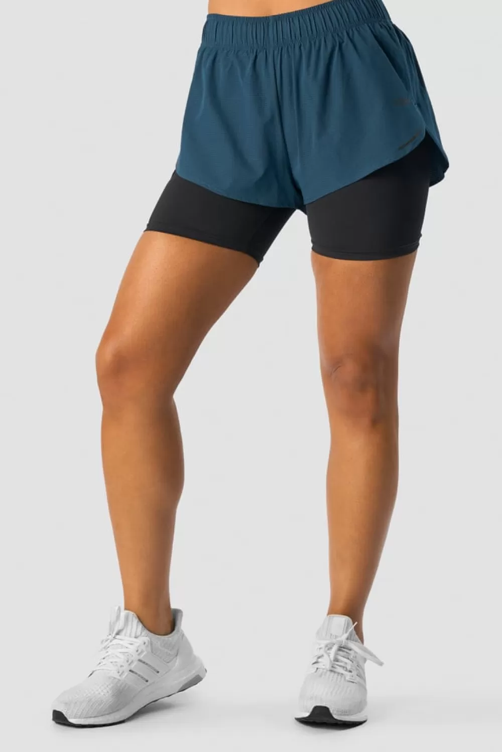 Women ICIW Charge 2-in-1 Shorts Wmn Teal