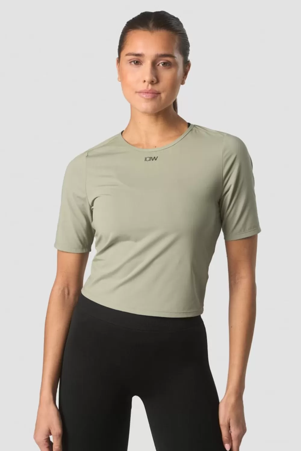 Women ICIW Charge Cropped Mid Sleeve Wmn Light Sea Green