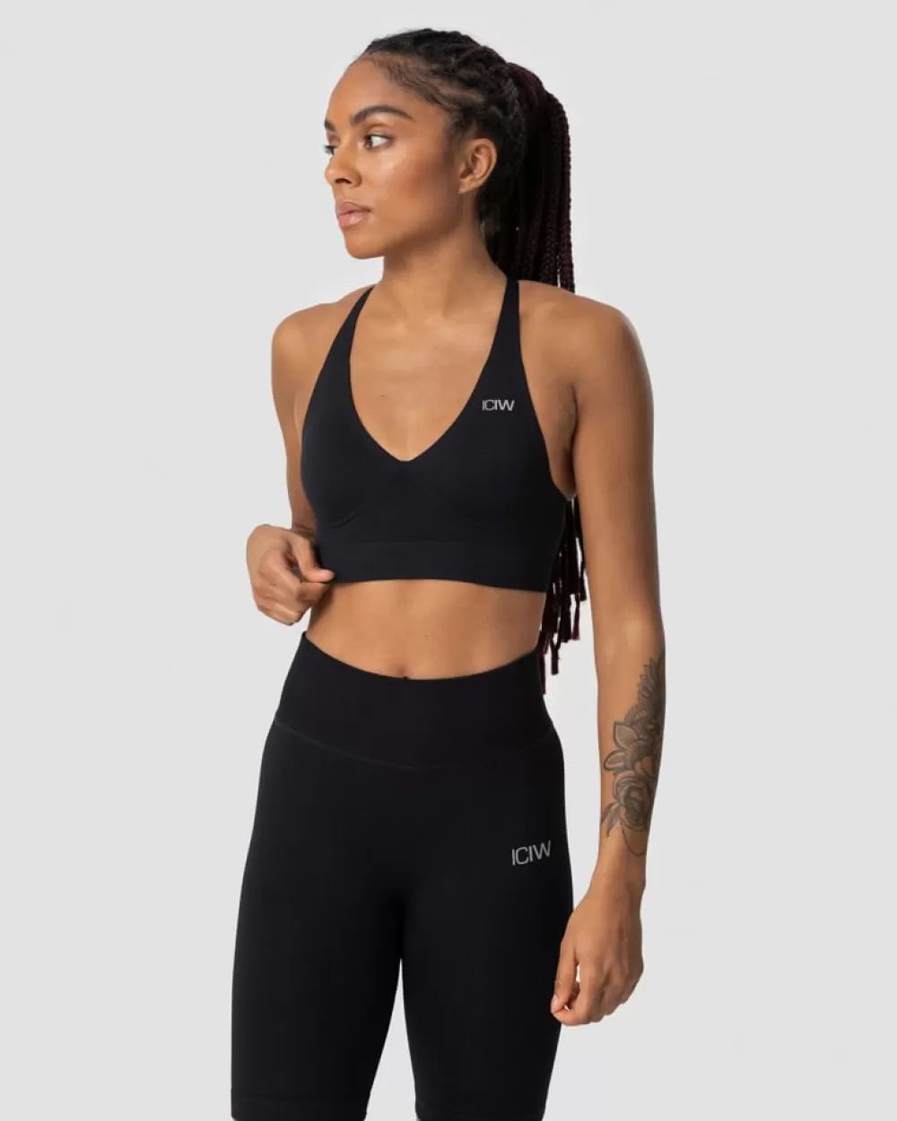 Women ICIW Define Adjustable Sports Bra Black