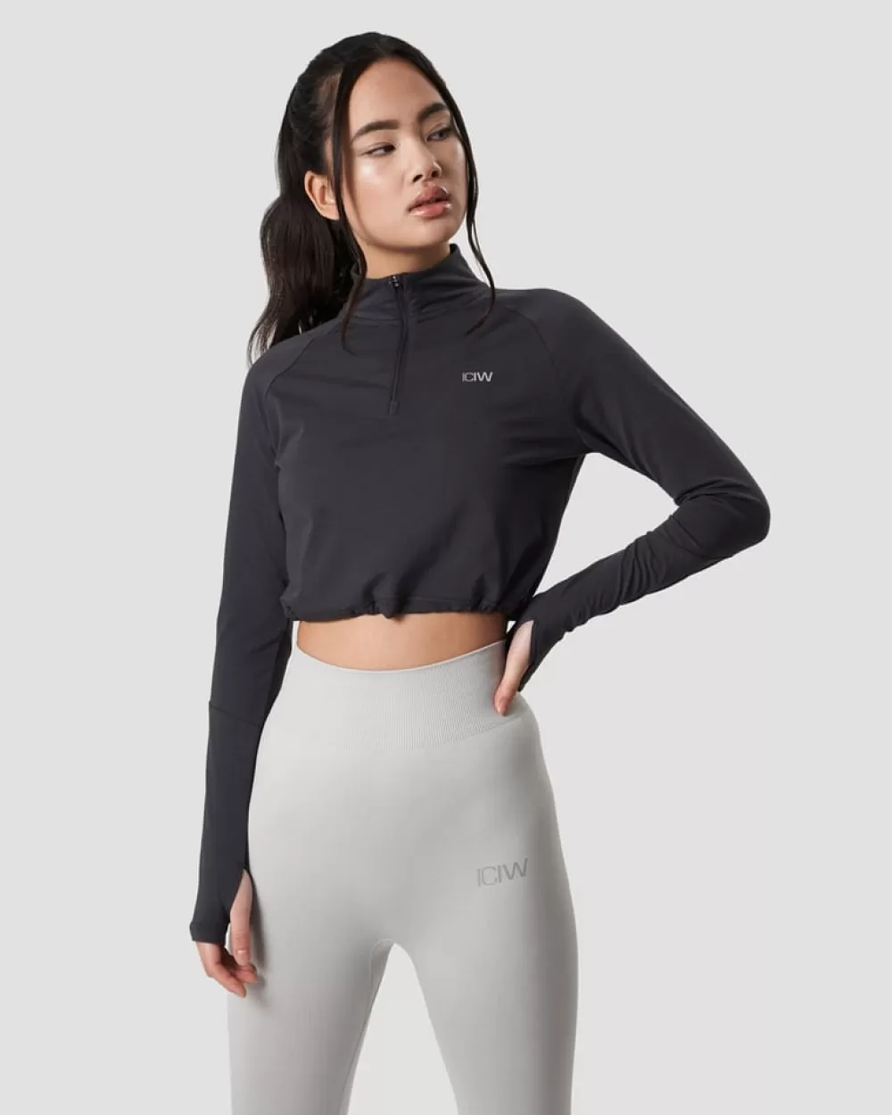 Women ICIW Define Cropped 1/4 Zip Adjustable Graphite