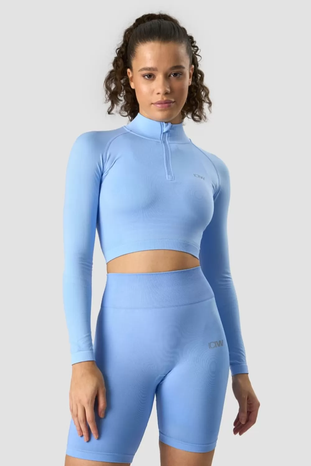 Women ICIW Define Cropped 1/4 Zip Daisy Blue