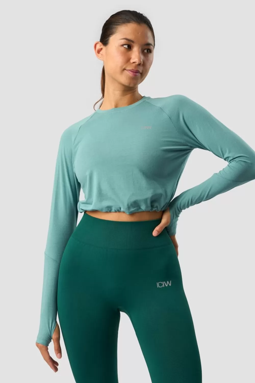 Women ICIW Define Cropped Adjustable Long Sleeve Mineral Green