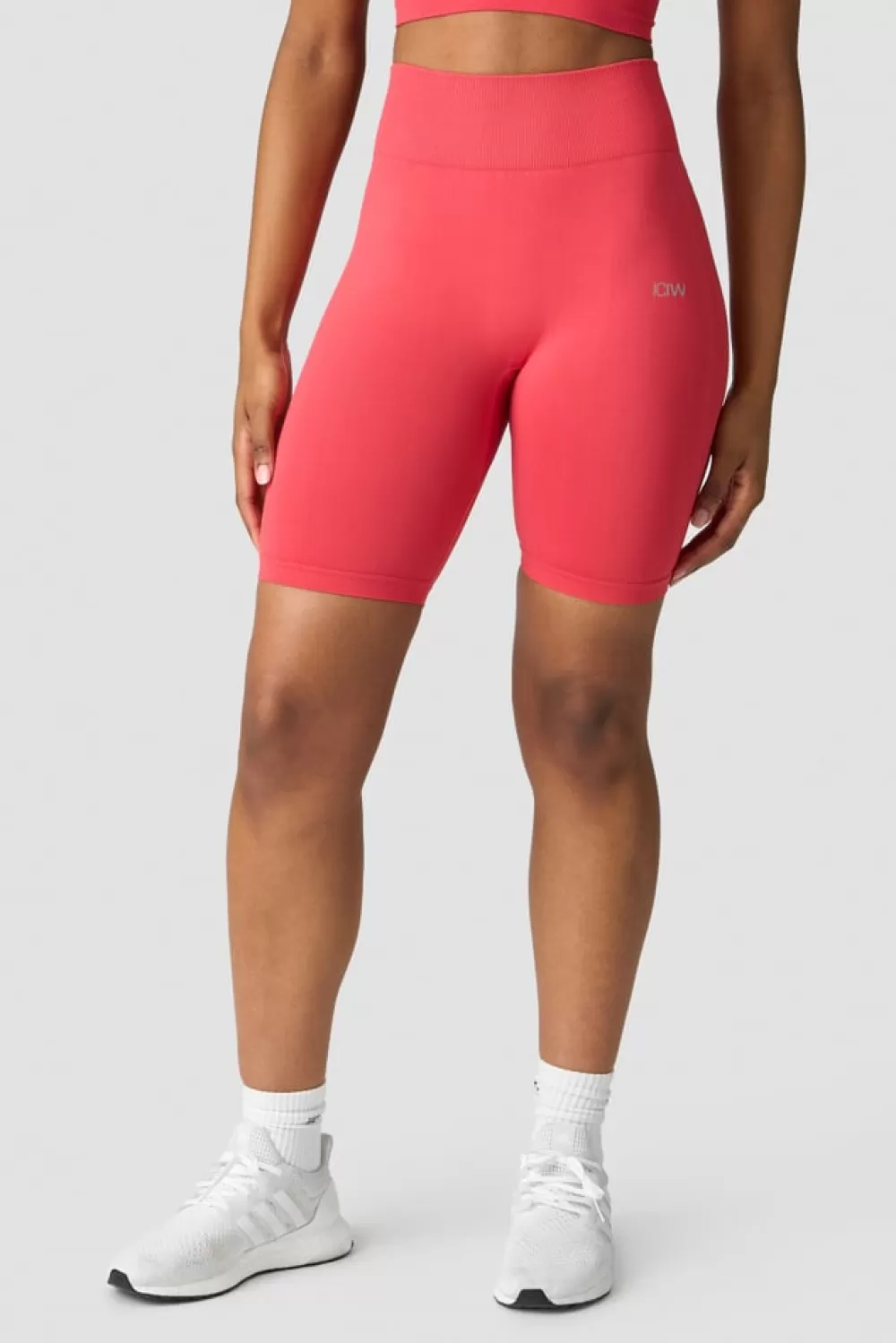 Women ICIW Define Seamless Biker Shorts Wmn Raspberry