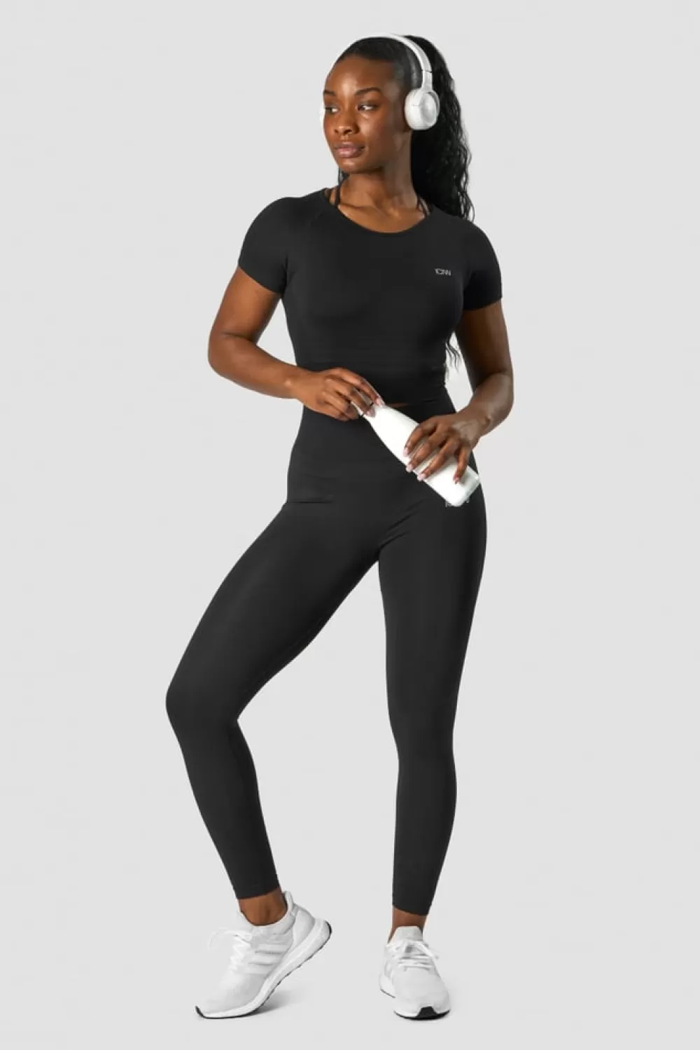 Women ICIW Define Seamless Cropped T-shirt Black Wmn