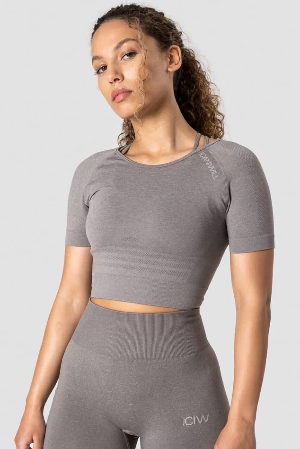 Women ICIW Define Seamless Cropped T-shirt Taupe Melange Wmn