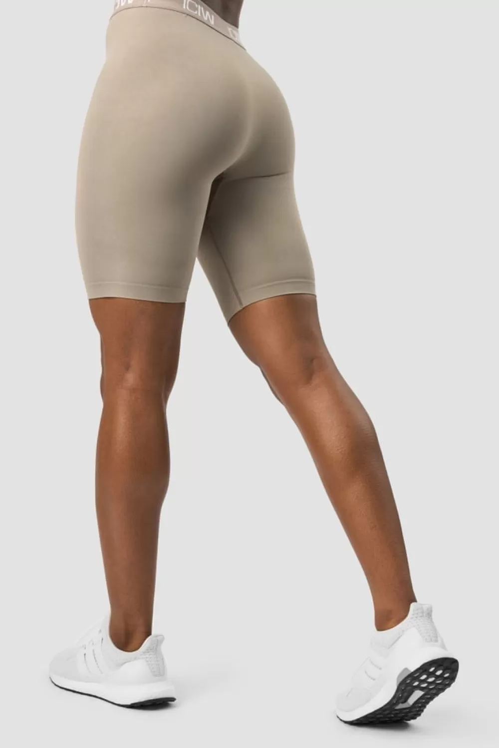 Women ICIW Define Seamless Logo Biker Shorts Taupe