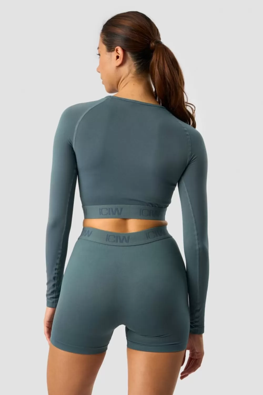 Women ICIW Define Seamless Logo Long Sleeve Crop Top Jungle Green