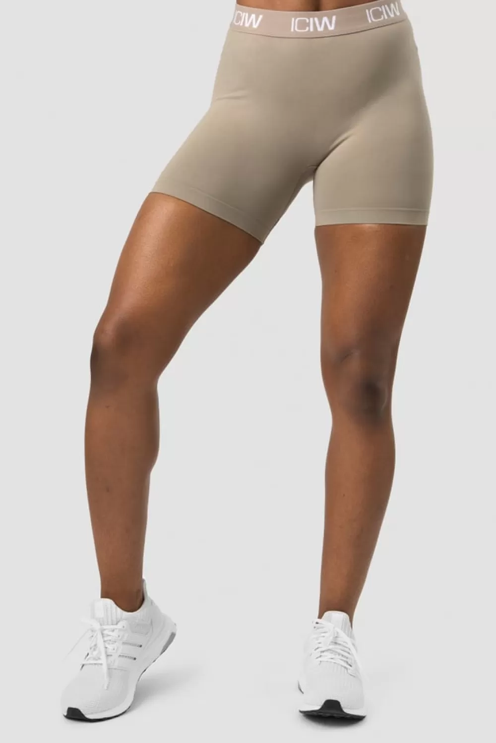 Women ICIW Define Seamless Logo Shorts Taupe