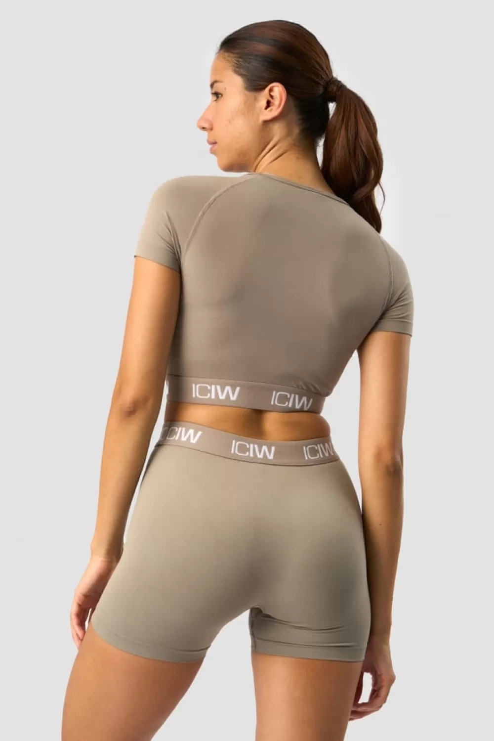 Women ICIW Define Seamless Logo T-shirt Crop Top Taupe