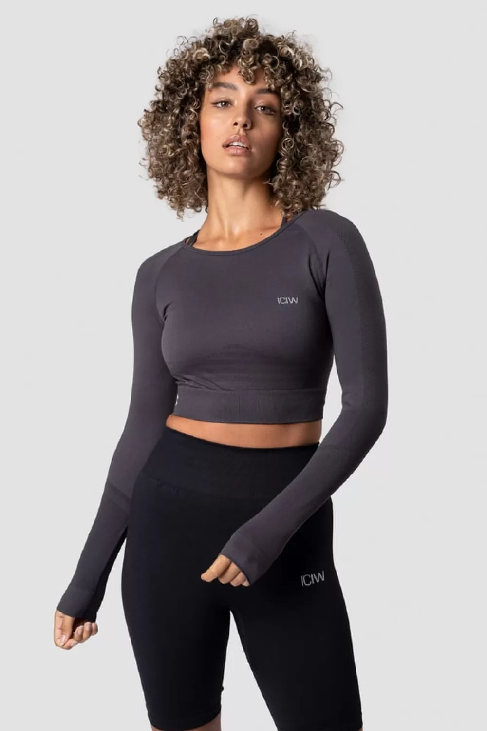 Women ICIW Define Seamless LS Crop Top Graphite Wmn