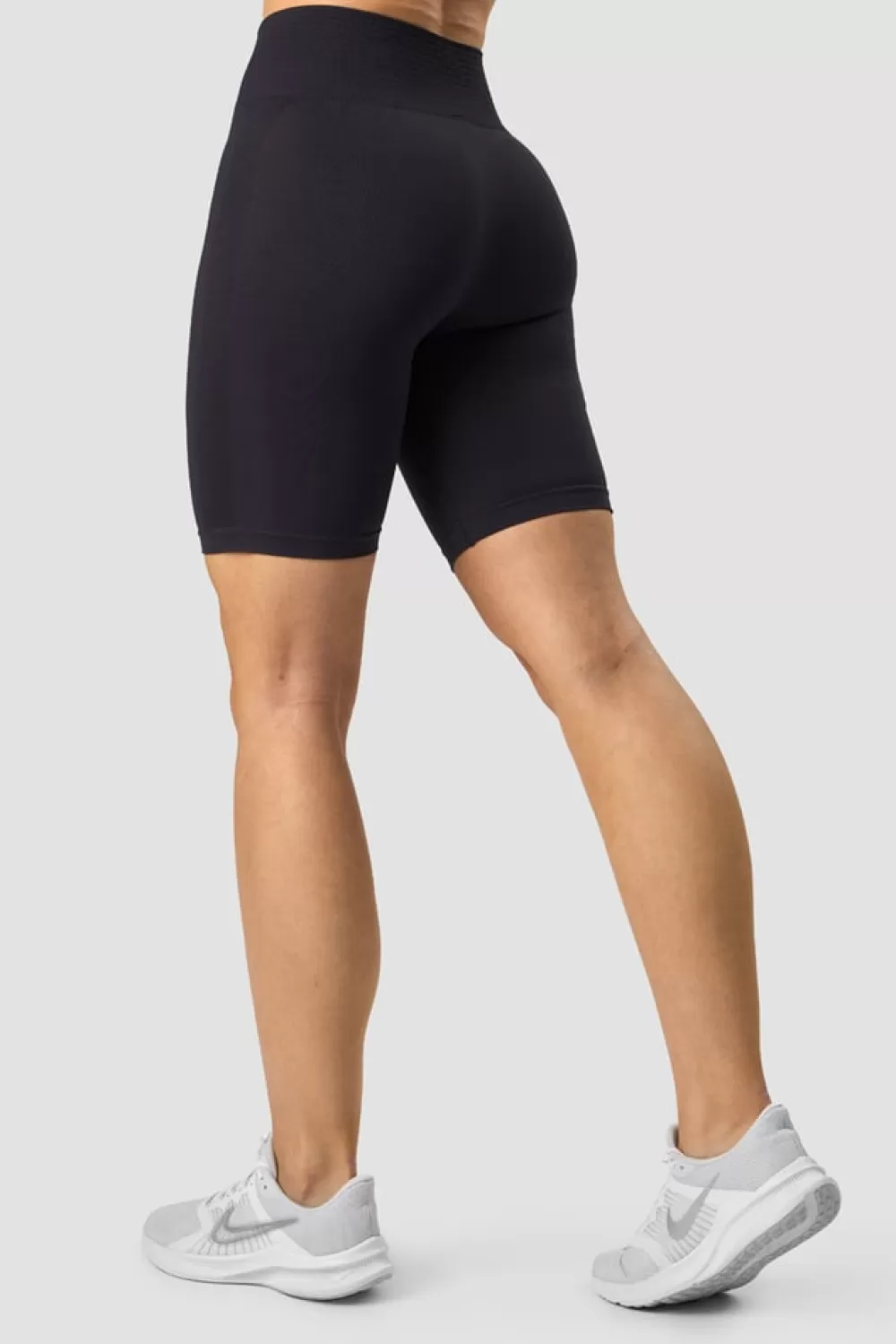 Women ICIW Define Seamless Pocket Biker Shorts Dk Graphite