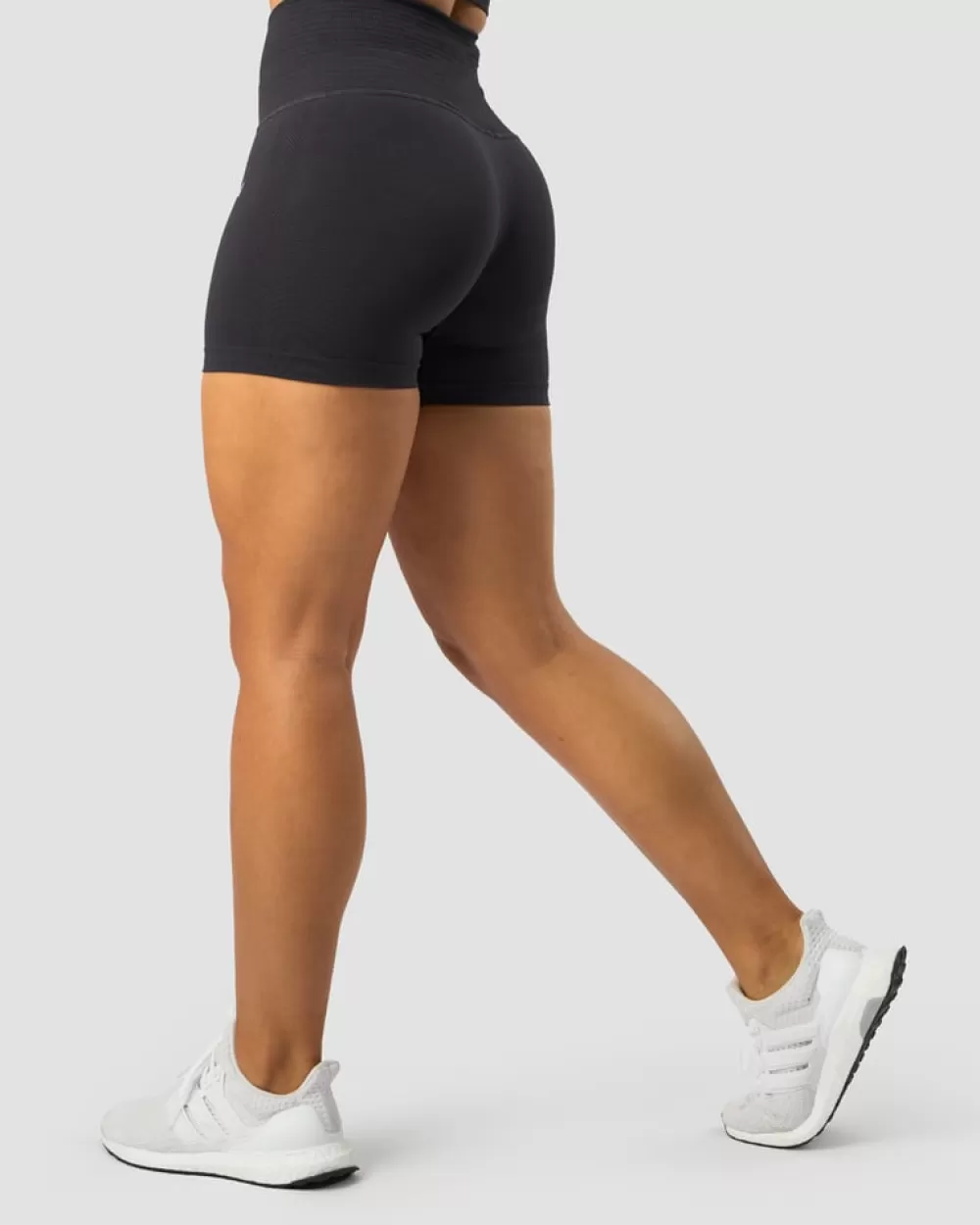 Women ICIW Define Seamless Pocket Shorts Wmn Dk Graphite