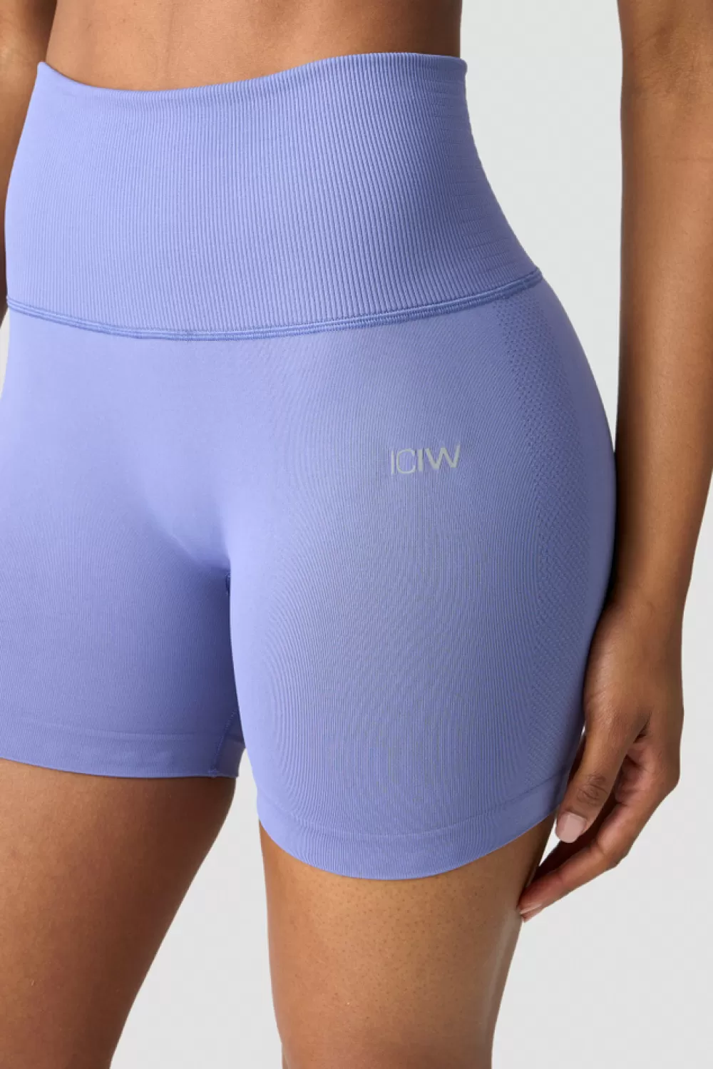 Women ICIW Define Seamless Pocket Shorts Wmn Violet Blue