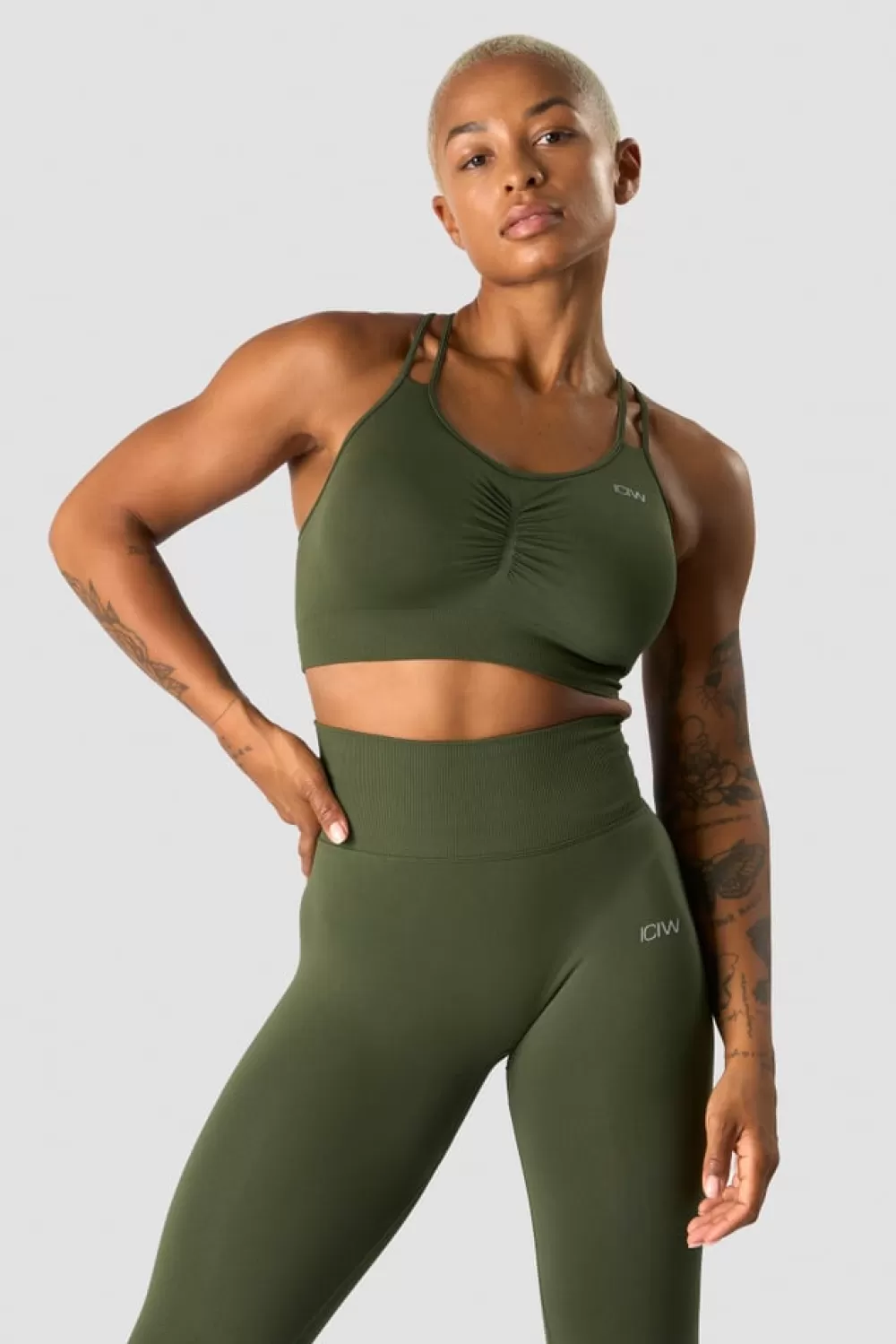 Women ICIW Define Seamless Scrunch Sports Bra Autumn Green