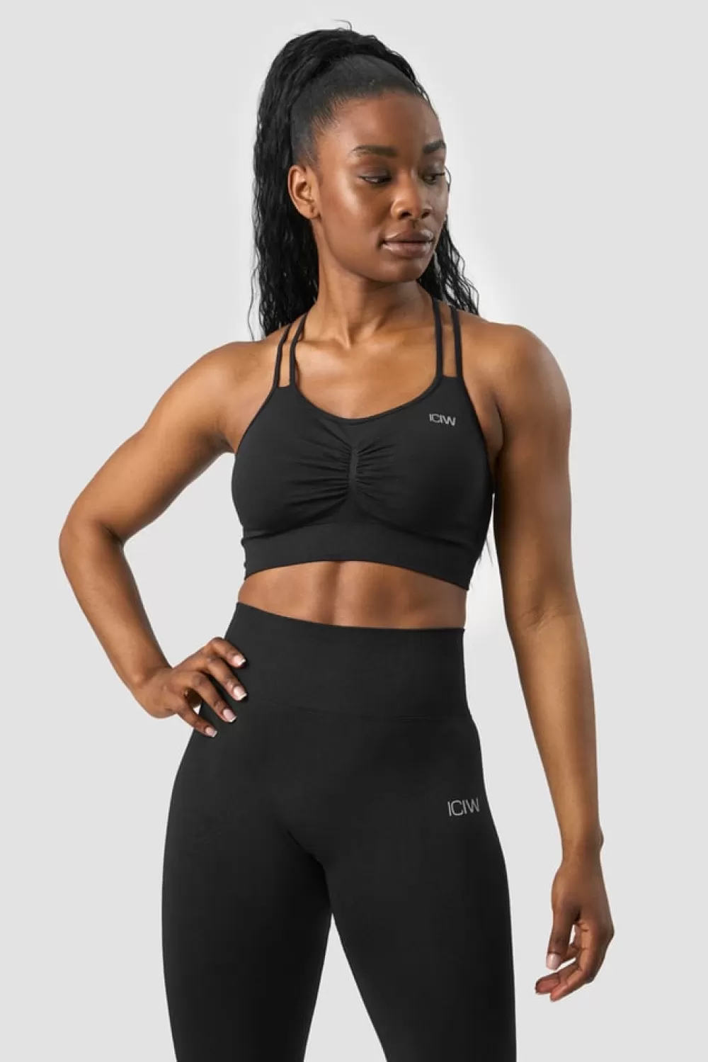 Women ICIW Define Seamless Scrunch Sports Bra Black