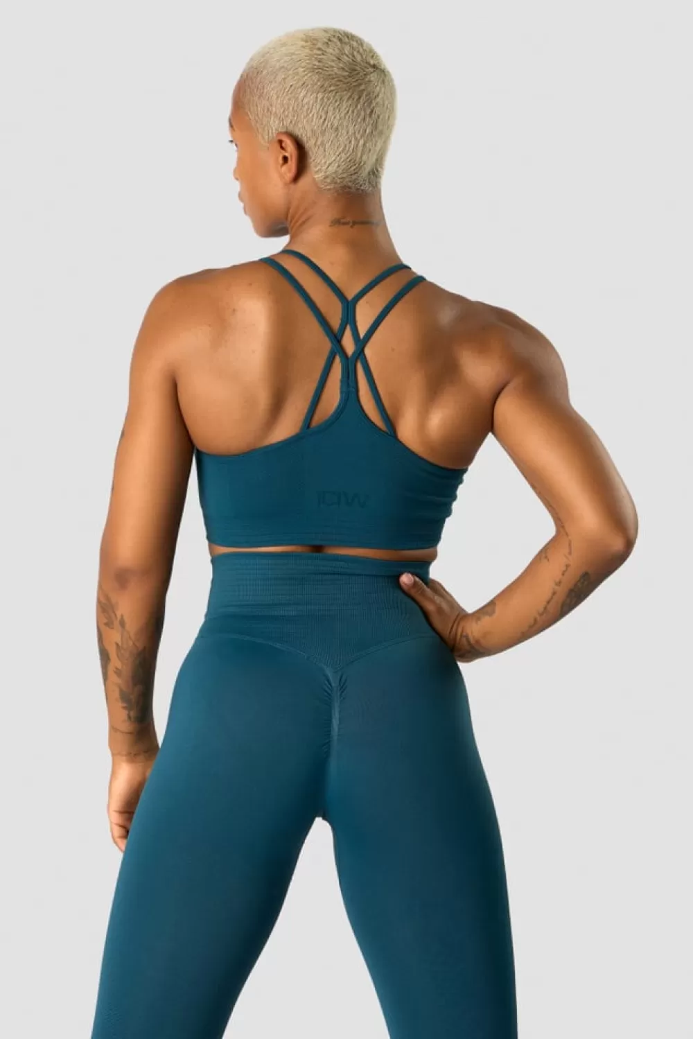 Women ICIW Define Seamless Scrunch Sports Bra Dk Teal