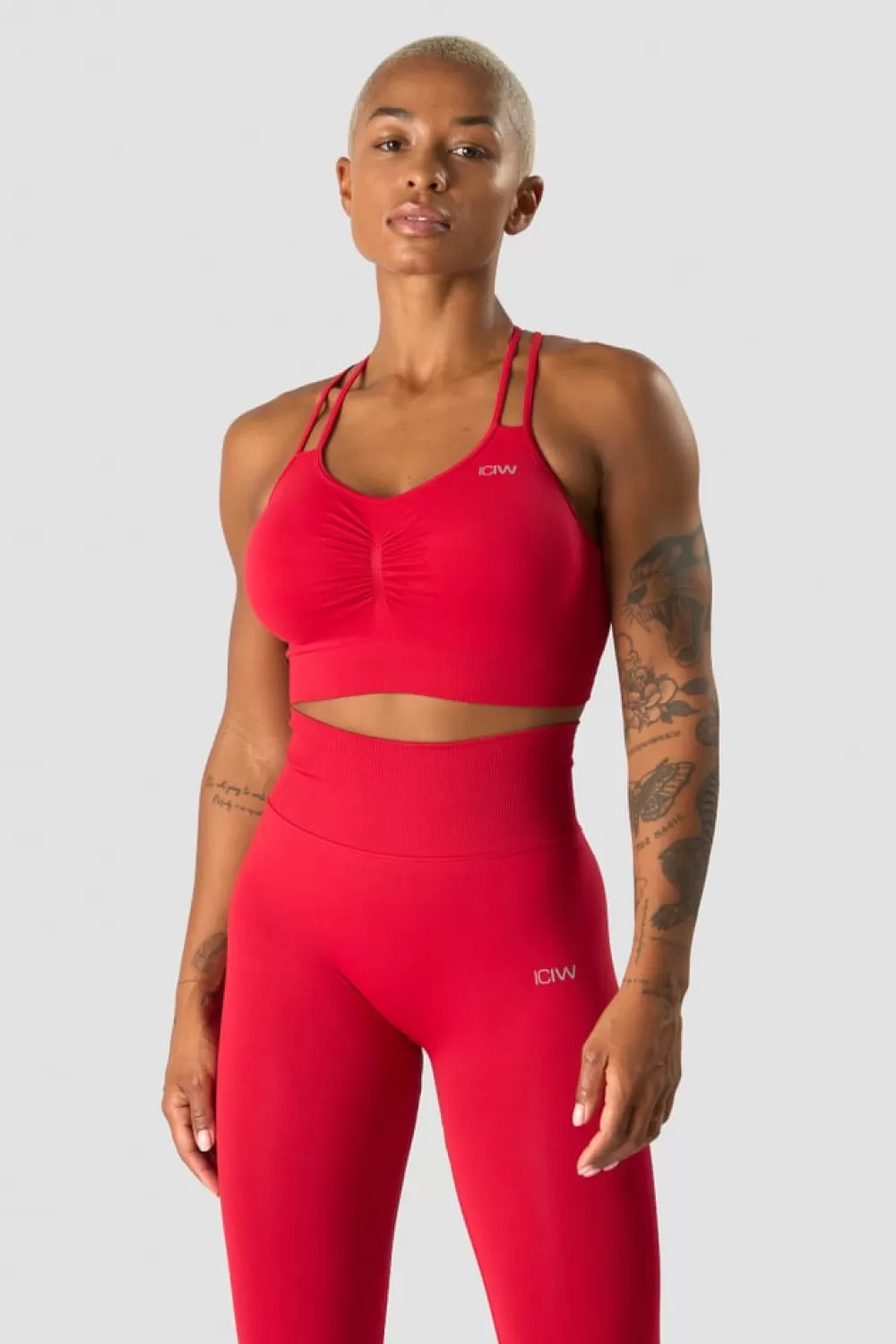 Women ICIW Define Seamless Scrunch Sports Bra Red