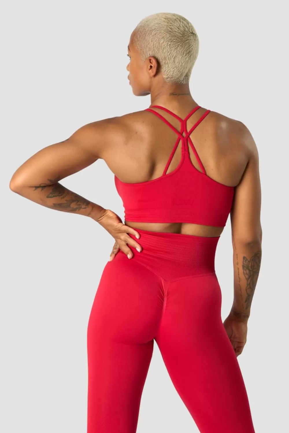 Women ICIW Define Seamless Scrunch Sports Bra Red