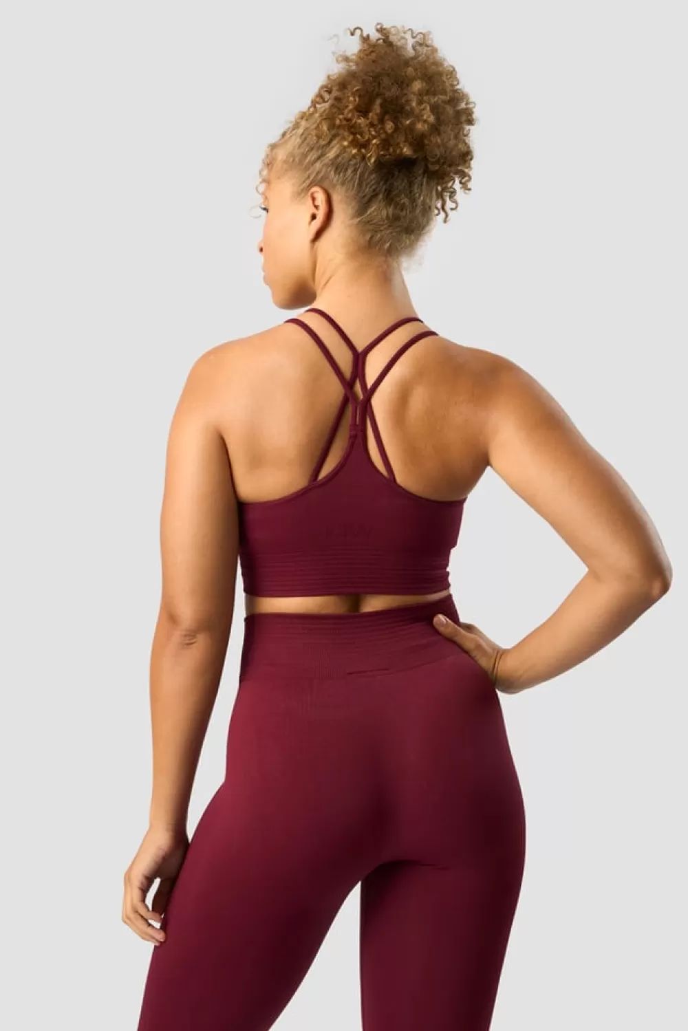 Women ICIW Define Seamless Sports Bra Burgundy