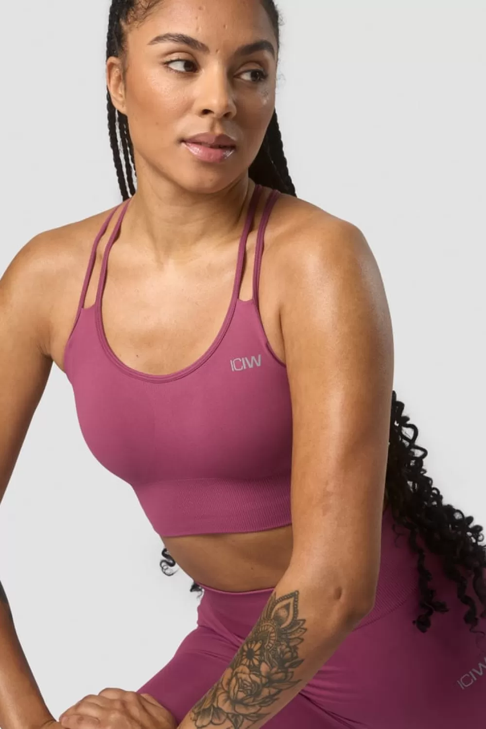 Women ICIW Define Seamless Sports Bra Grape