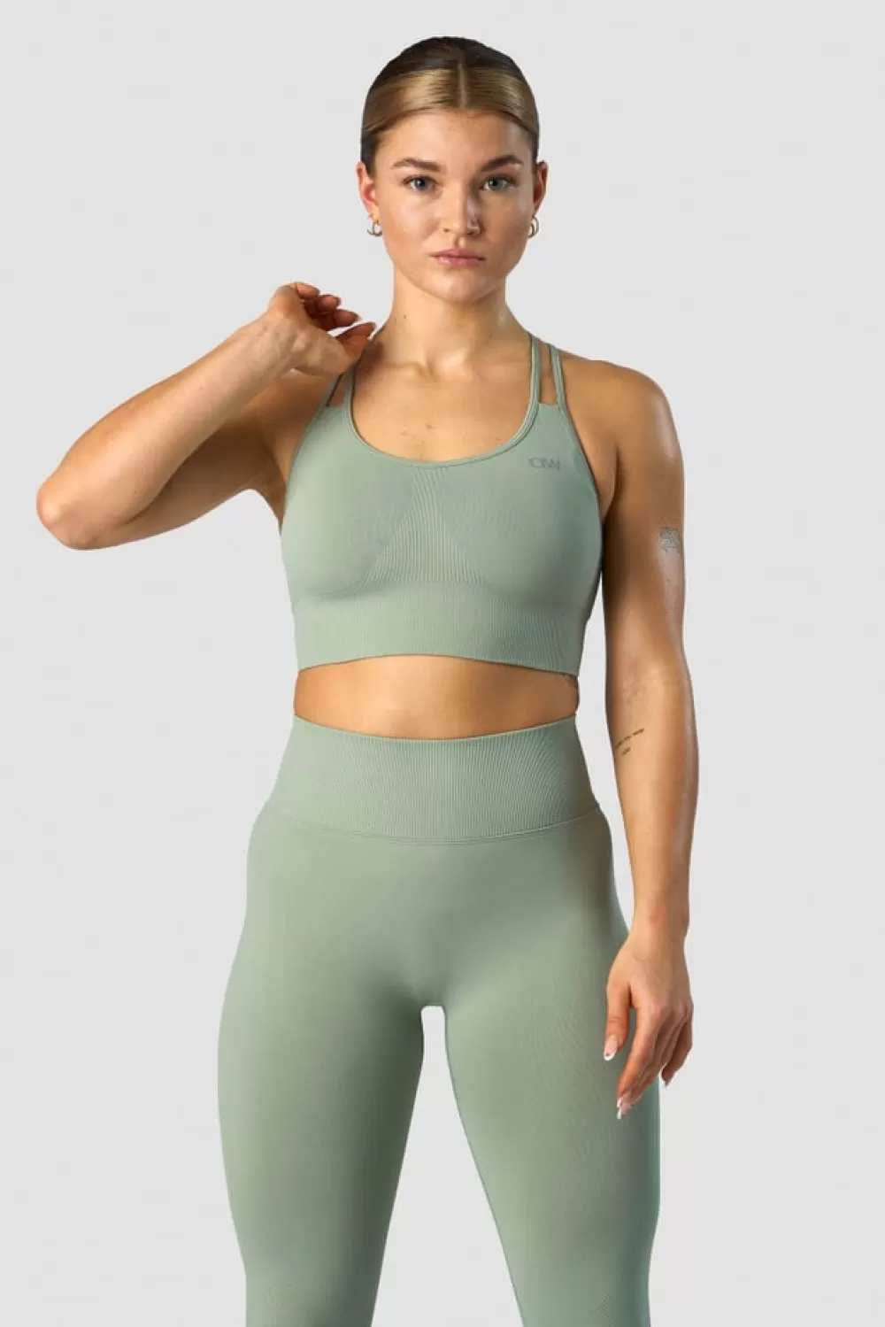 Women ICIW Define Seamless Sports Bra Light Sage Green