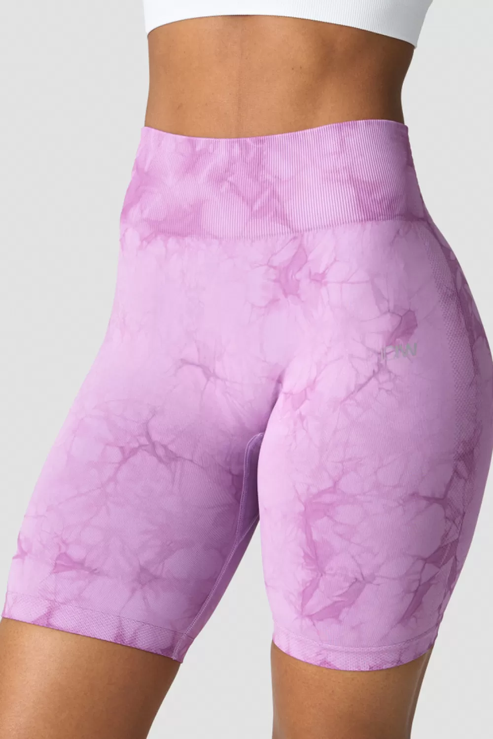 Women ICIW Define Seamless Tie Dye Biker Shorts Lavender