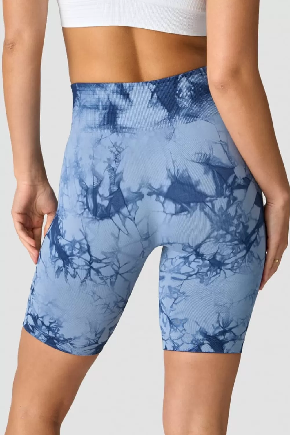 Women ICIW Define Seamless Tie Dye Biker Shorts Urban Blue