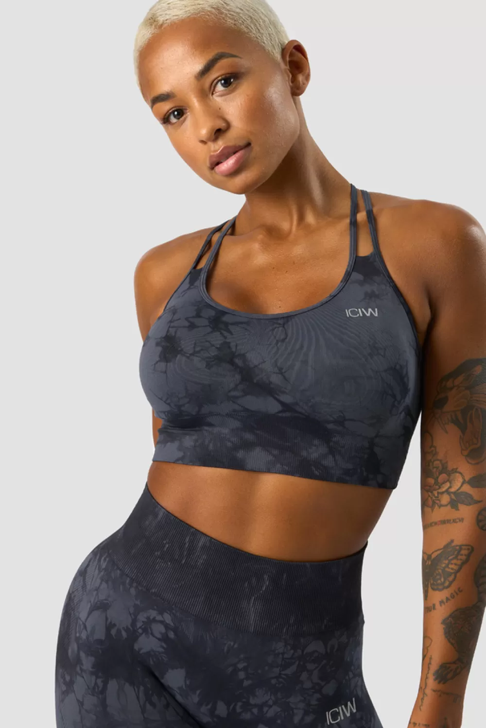 Women ICIW Define Seamless Tie Dye Sports Bra Dark Blue