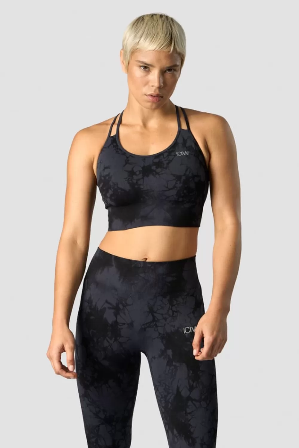 Women ICIW Define Seamless Tie Dye Sports Bra Midnight