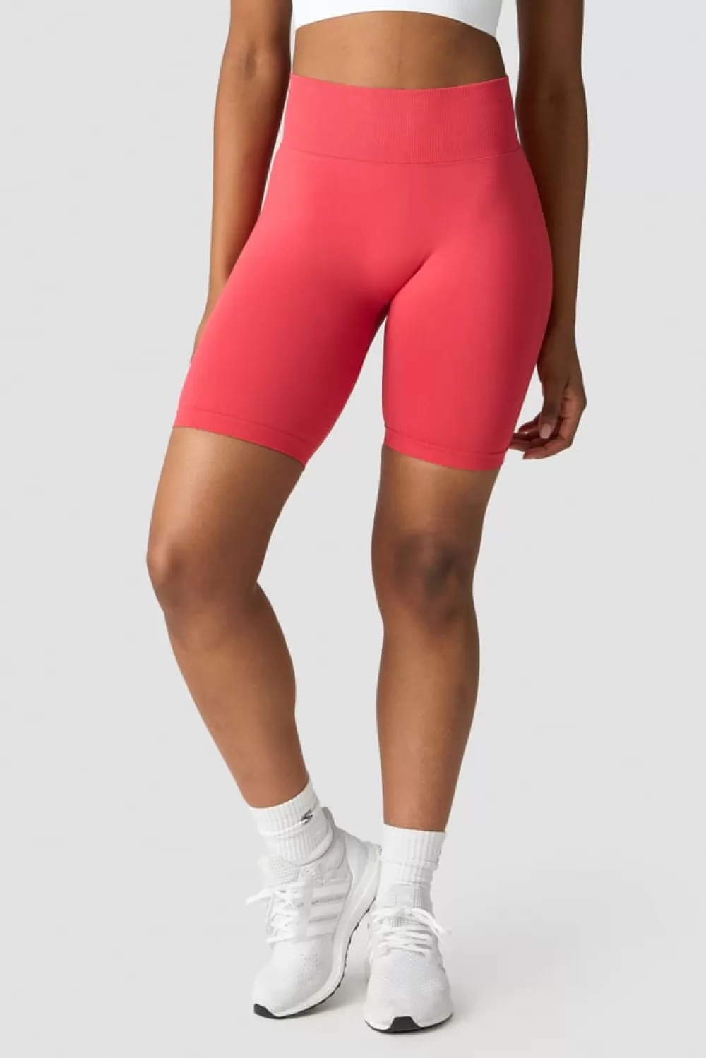 Women ICIW Define Seamless V-shape Biker Shorts Raspberry