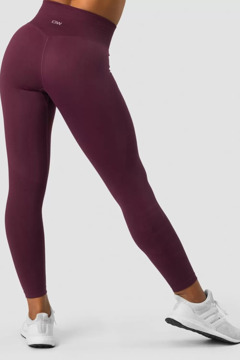 Women ICIW Define Seamless V-shape Tights Maroon