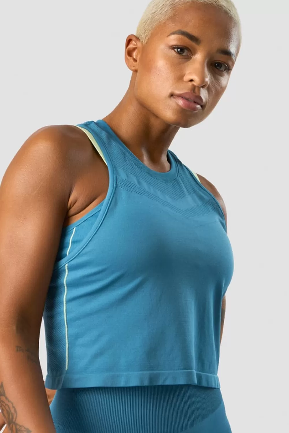 Women ICIW Deluxe Seamless Cropped Tank Top Teal