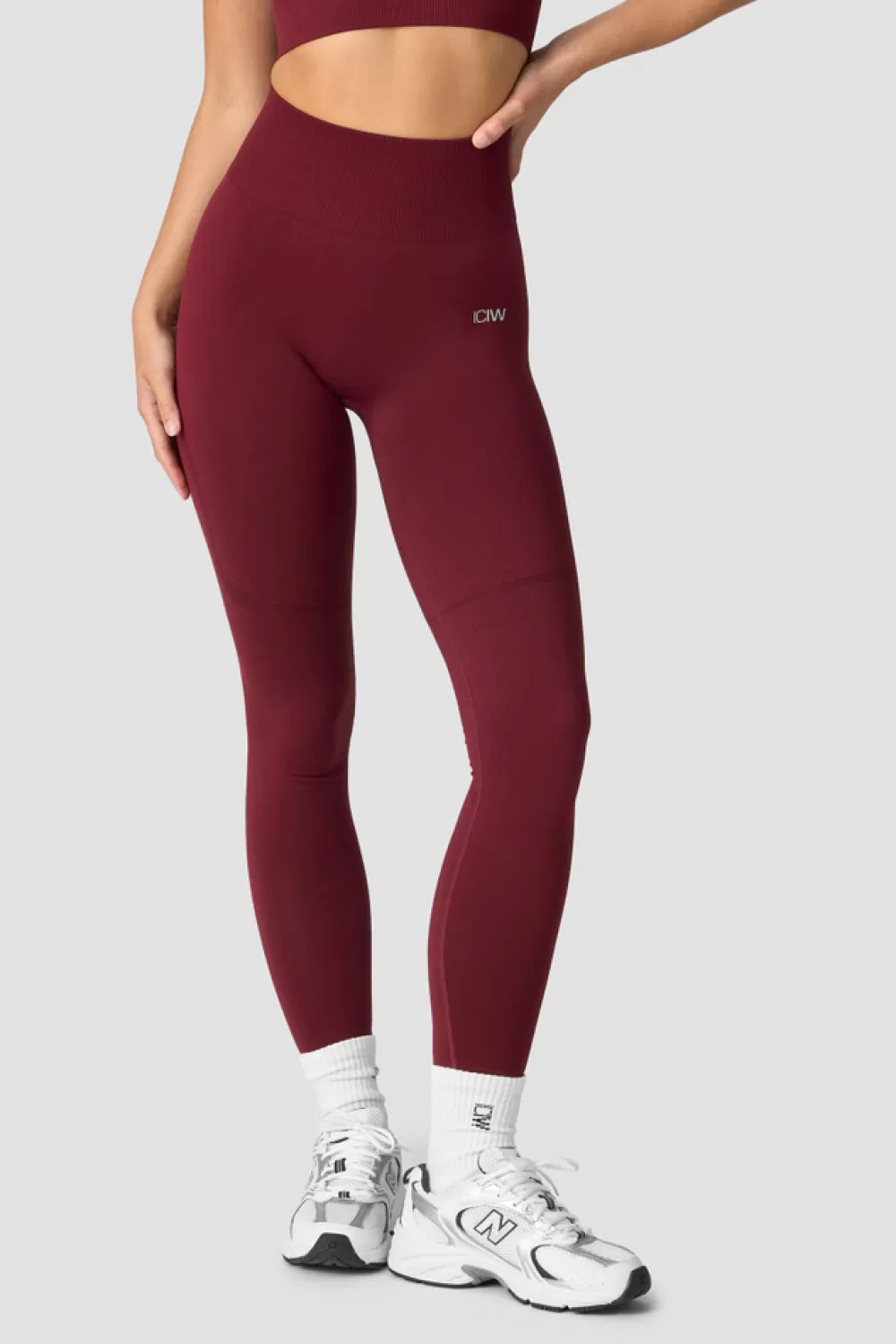 Women ICIW Divine Seamless Tights Wmn Burgundy