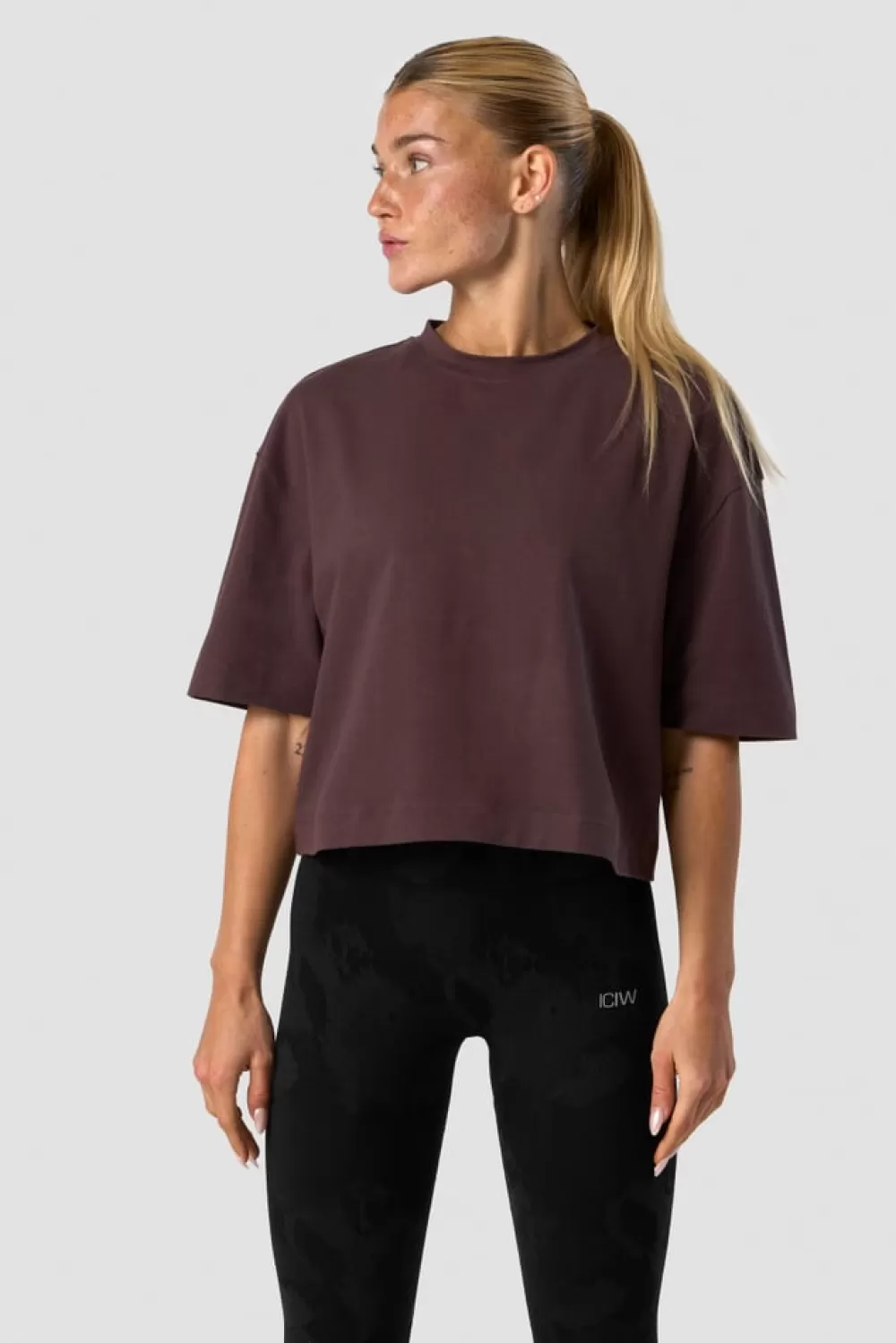 Women ICIW Everyday Cotton Cropped T-shirt Burgundy