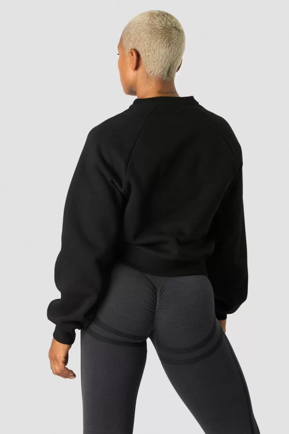 Women ICIW Everyday Cropped Crewneck Black