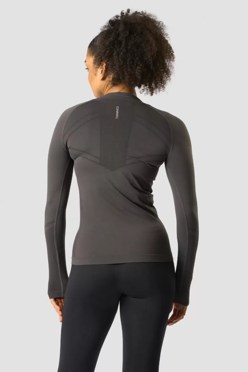 Women ICIW Everyday Seamless 1/4 Zip Wmn Graphite