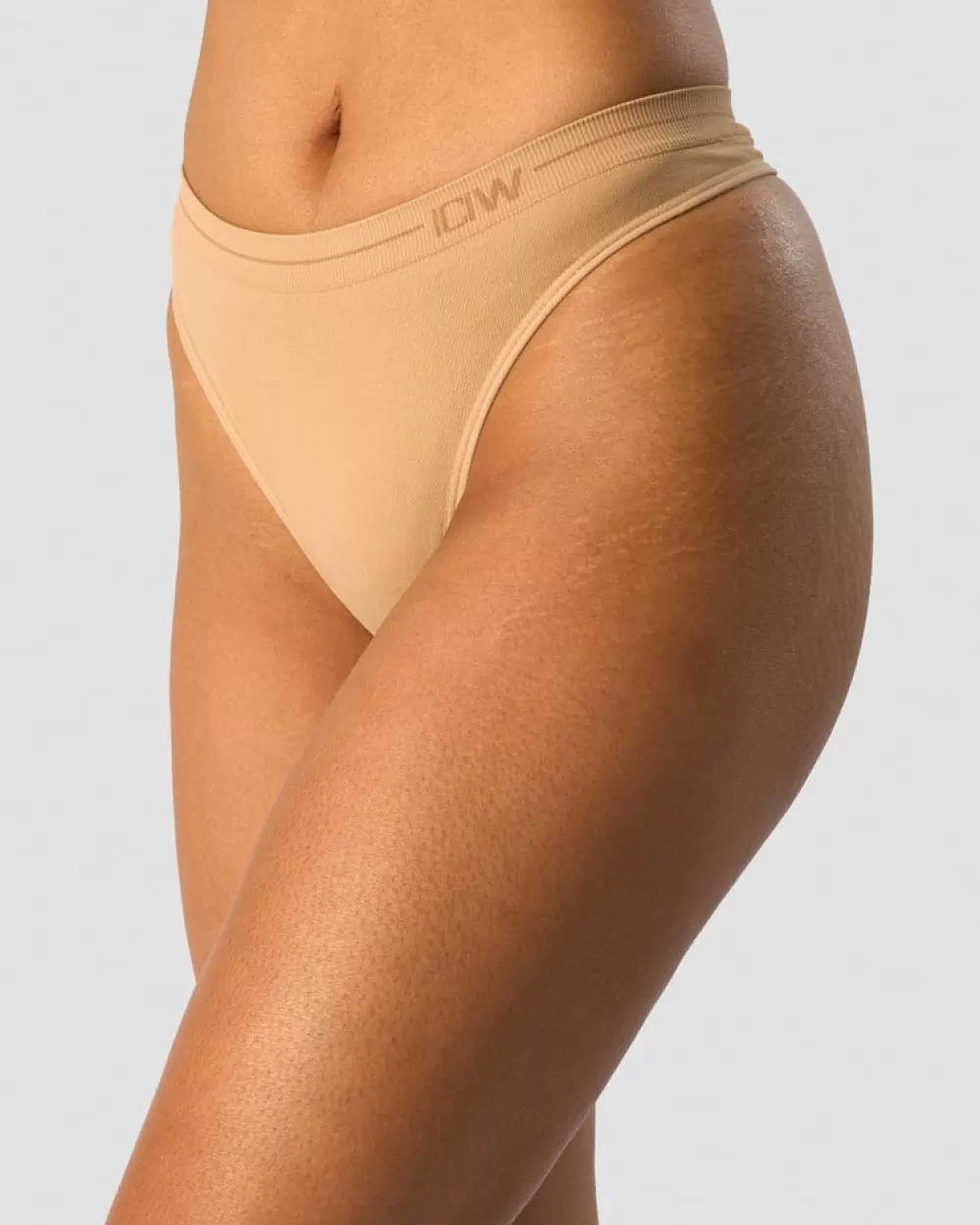 Women ICIW Everyday Seamless Thong 2-pack Almond