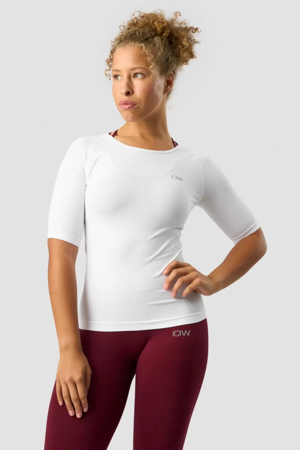 Women ICIW Everyday Seamless T-shirt Mid Sleeve White