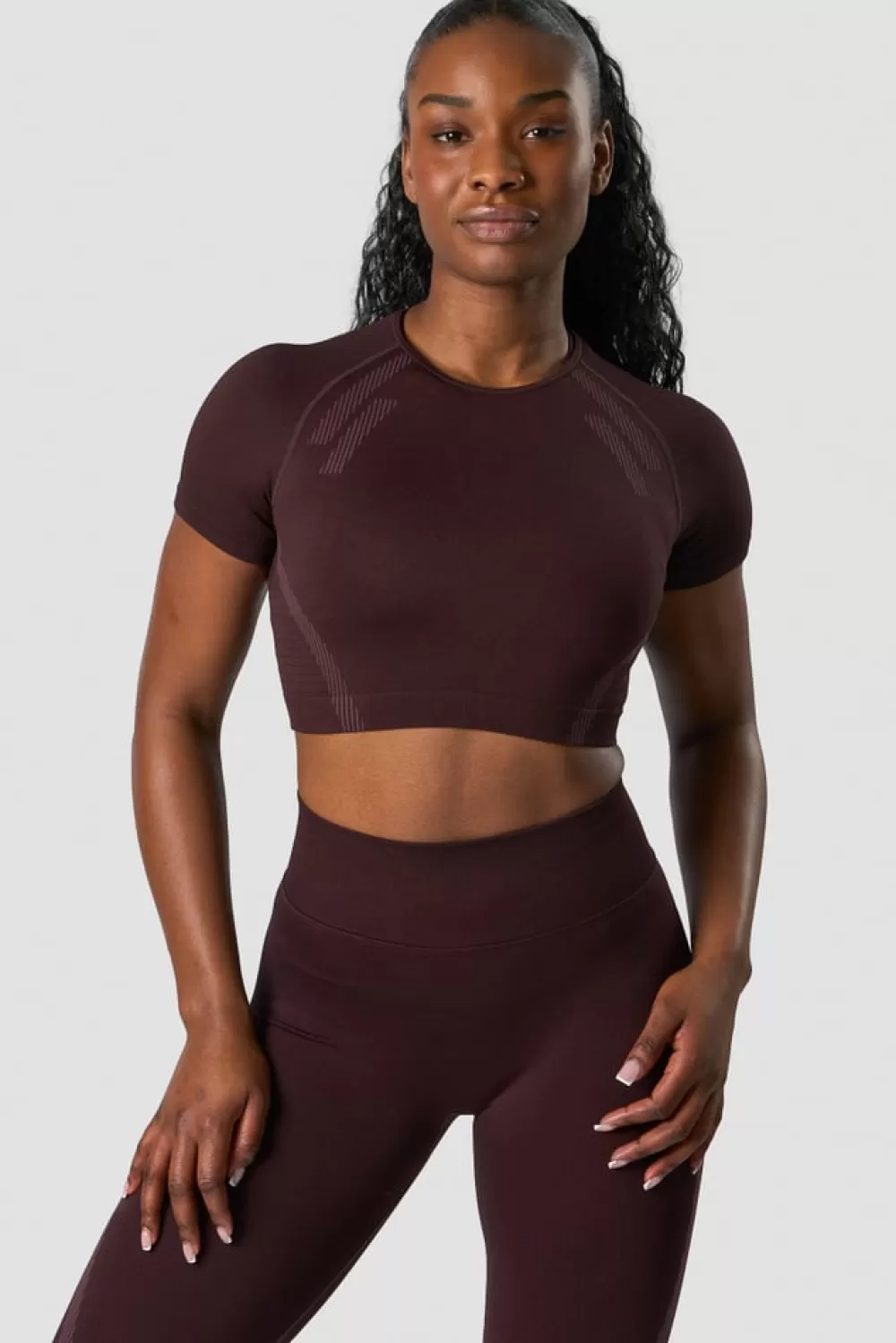 Women ICIW Impact Seamless Cropped T-shirt Burgundy