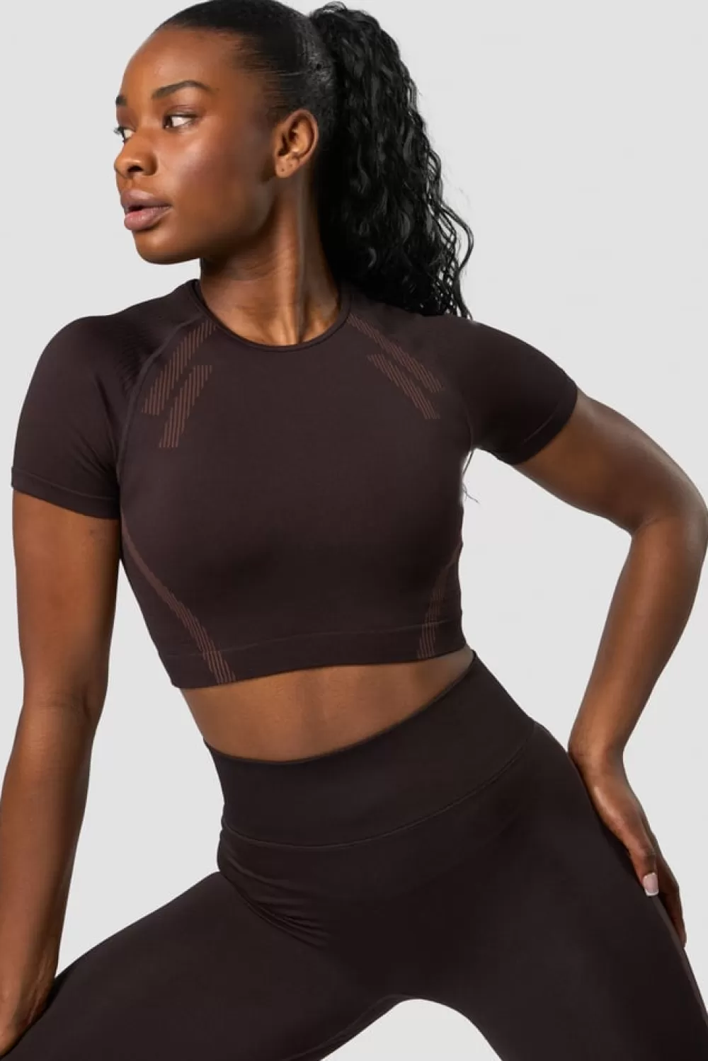 Women ICIW Impact Seamless Cropped T-shirt Dark Brown