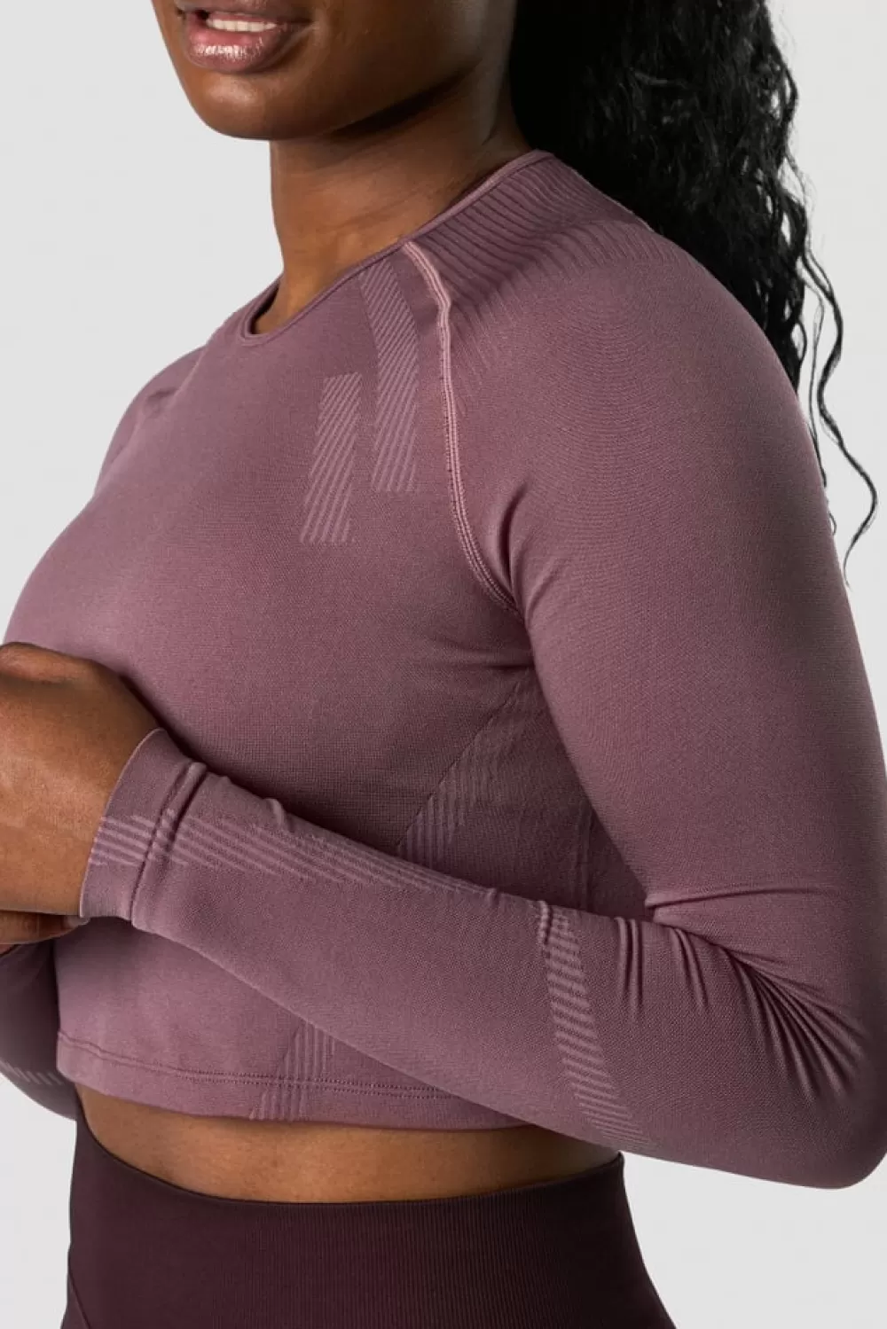 Women ICIW Impact Seamless LS Crop Top Purple