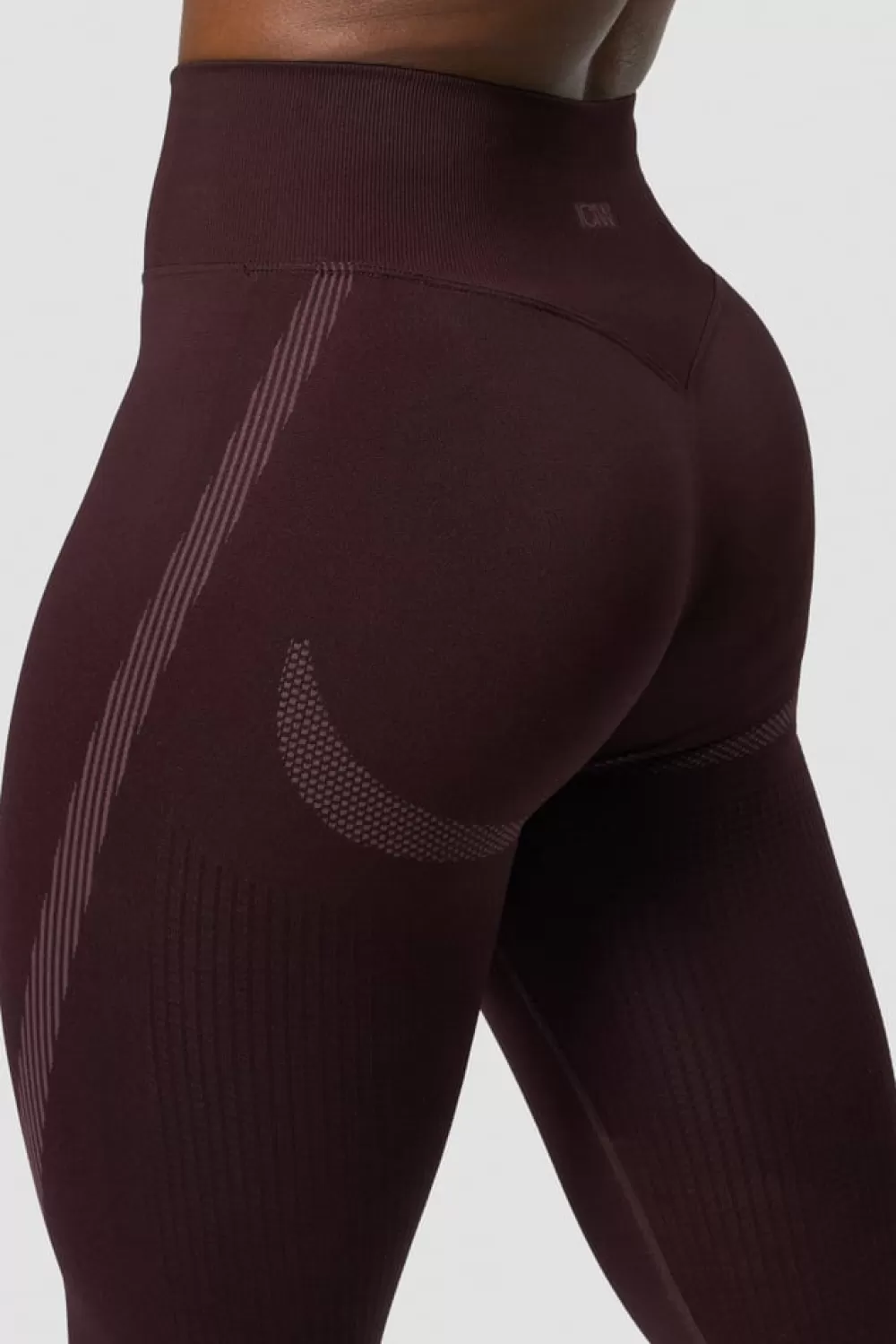 Women ICIW Impact Seamless V-shape Tights Burgundy