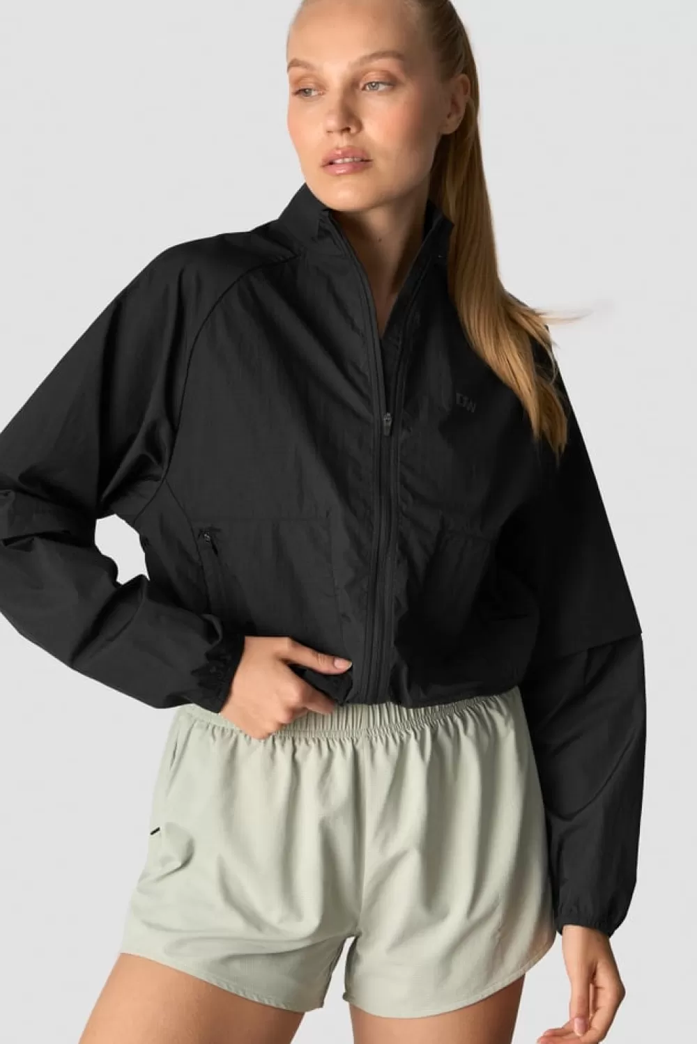 Women ICIW Mirage Cropped Jacket Wmn Black