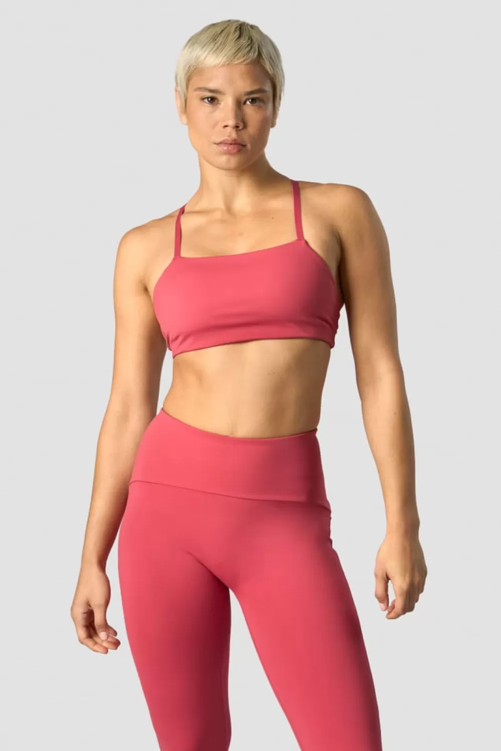 Women ICIW Nimble Adjustable Sports Bra Berry