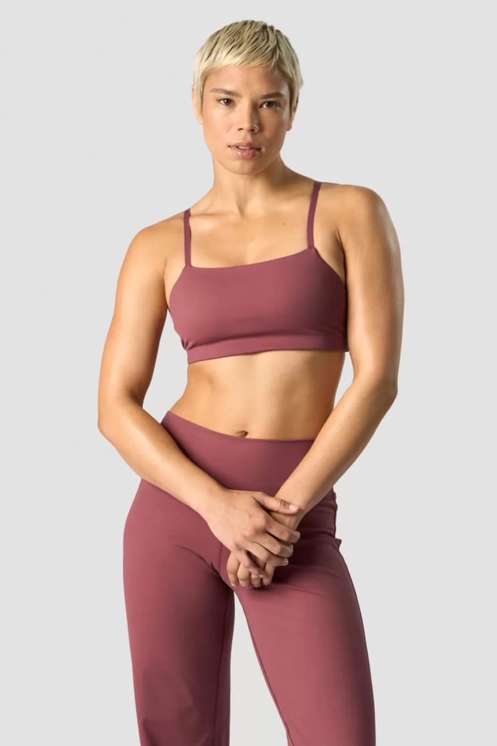 Women ICIW Nimble Adjustable Sports Bra Wild Berry