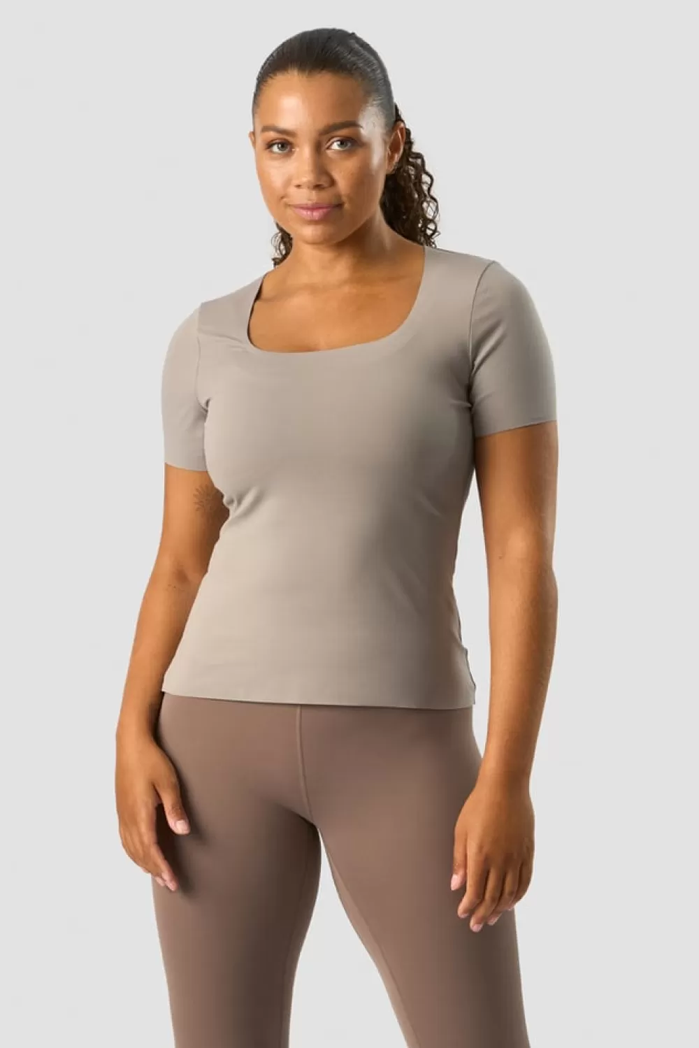 Women ICIW Nimble Soft T-shirt Greige