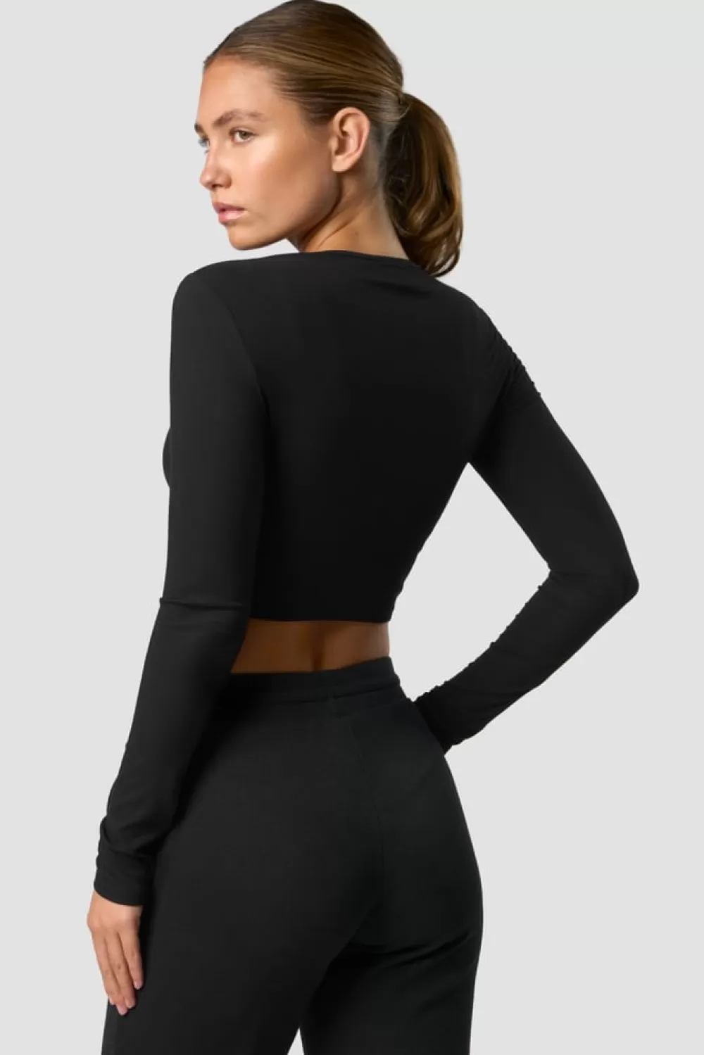 Women ICIW Recharge Cropped Long Sleeve Wmn Black