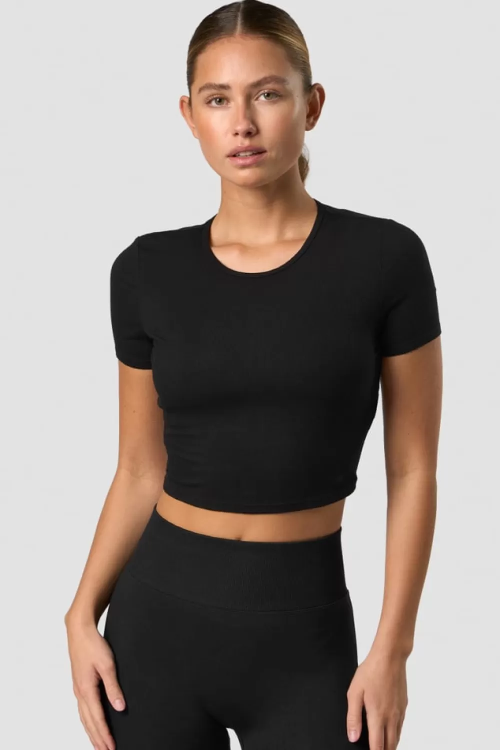 Women ICIW Recharge Cropped T-shirt Wmn Black