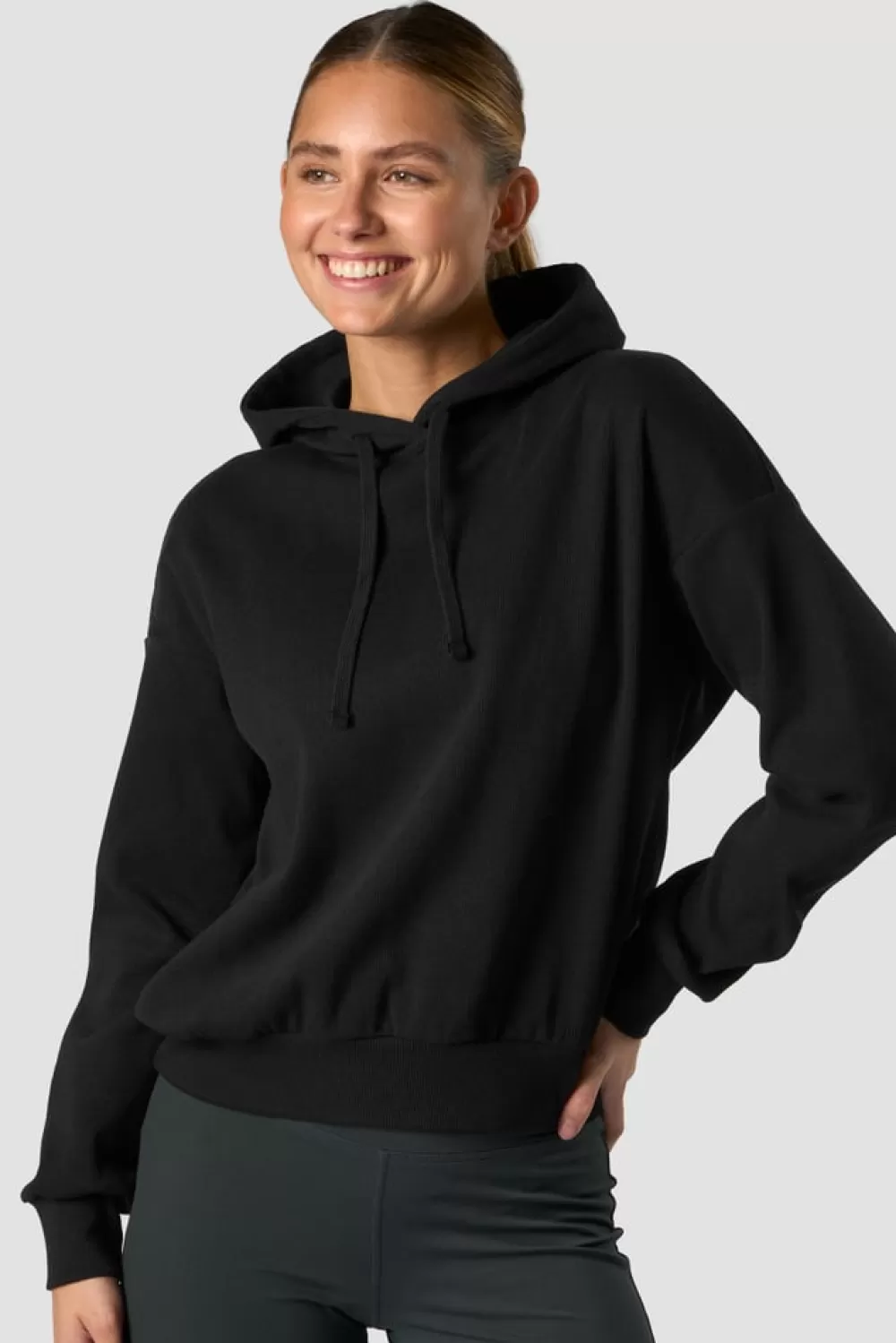 Women ICIW Recharge Hoodie Wmn Black